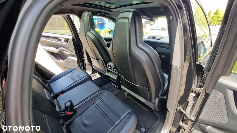 Porsche Cayenne - 14