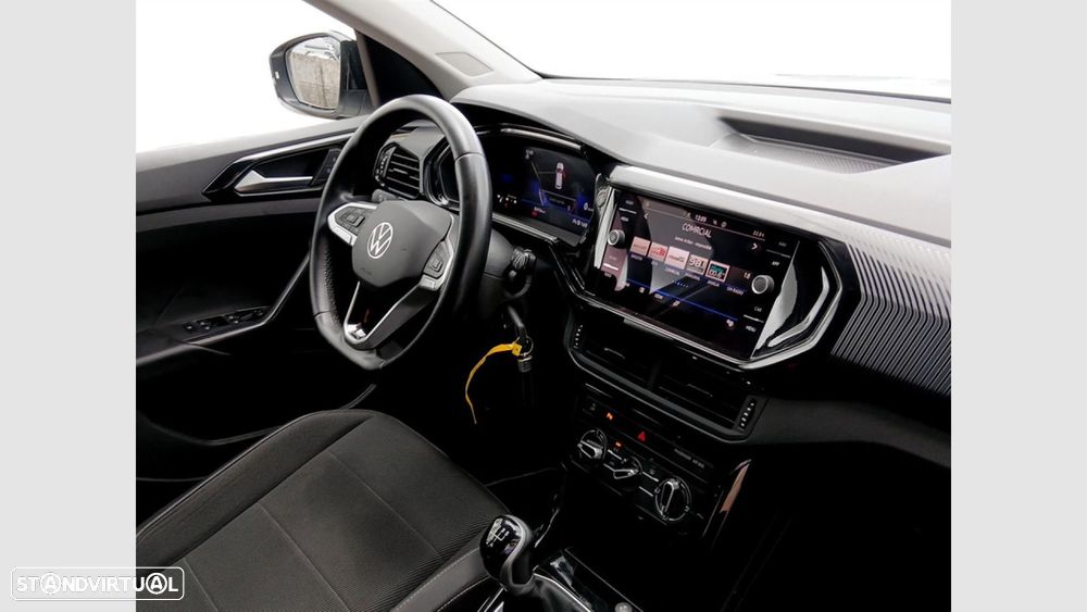VW T-Cross 1.0 TSI Life - 21