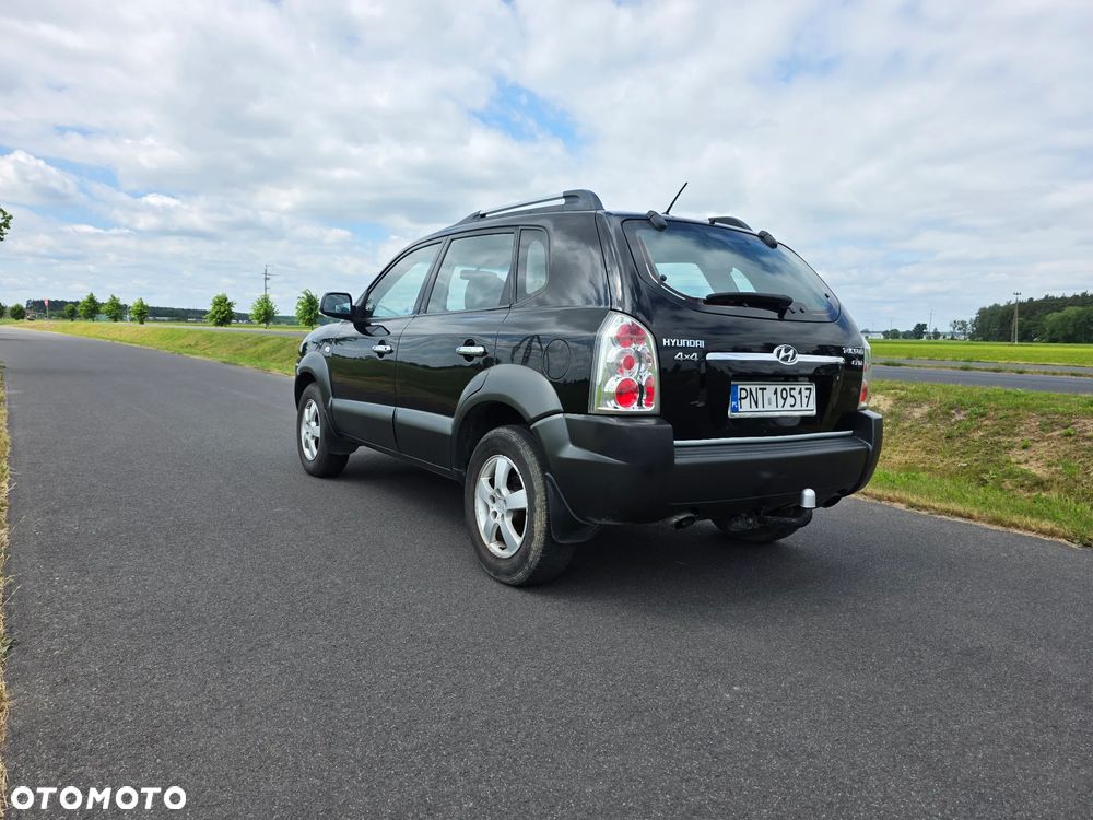 Hyundai Tucson 2.0 CRDi VGT 2WD GLS - 16