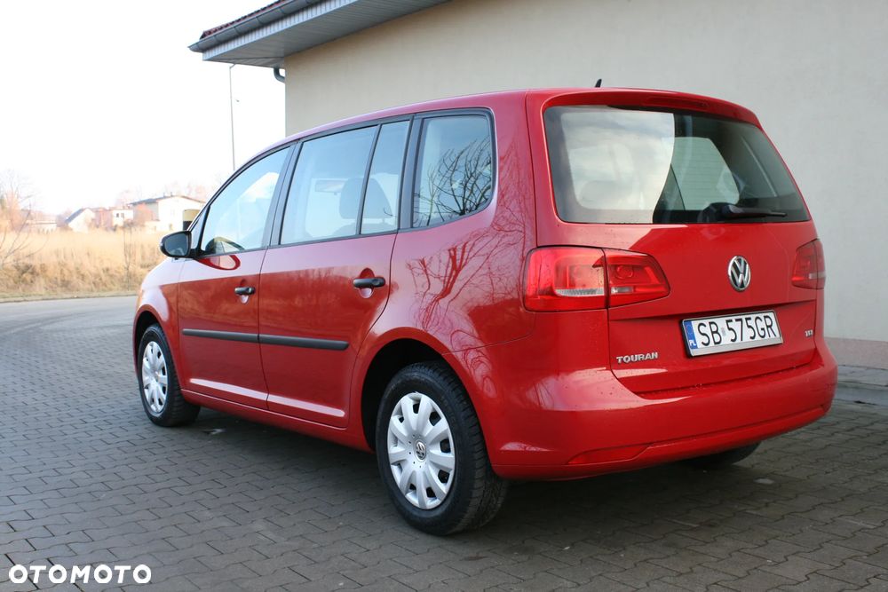 Volkswagen Touran 1.6 TDI DPF BlueMotion Technology Trendline - 9