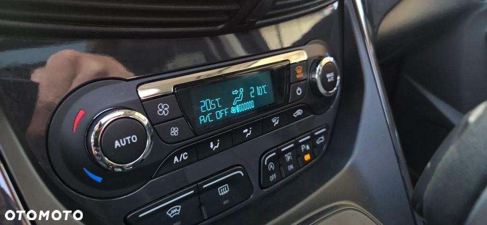 Ford Kuga 1.5 EcoBoost 4x4 Titanium - 26