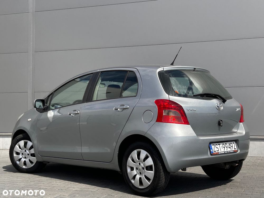 Toyota Yaris 1.3 Sol - 10