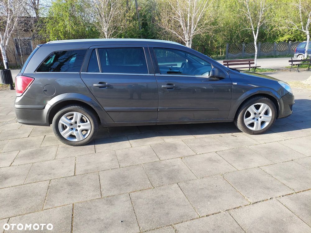 Opel Astra 1.6 Edition Sport - 4