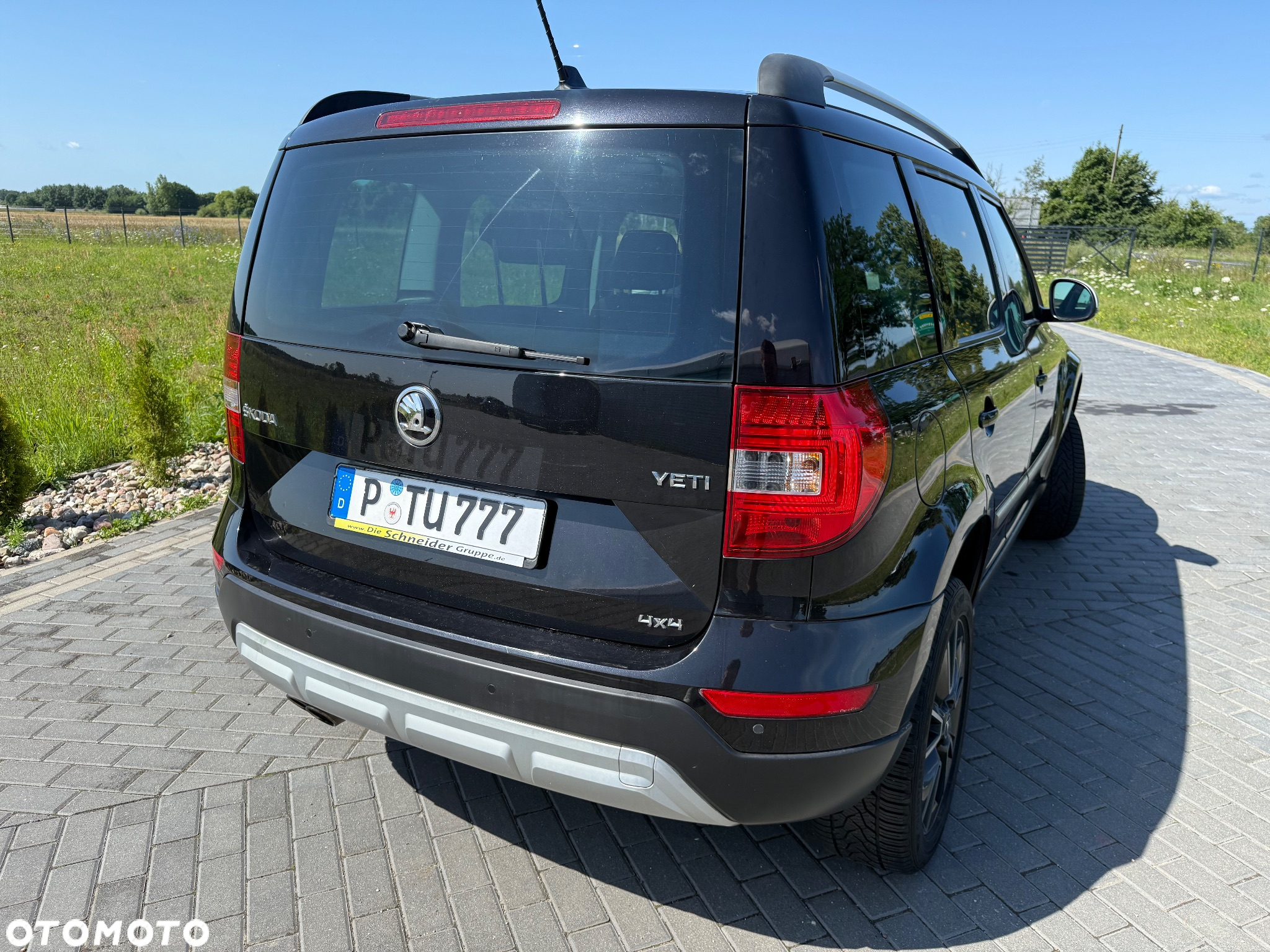 Skoda Yeti Outdoor 2.0 TDI 4x4 DSG Adventure - 3