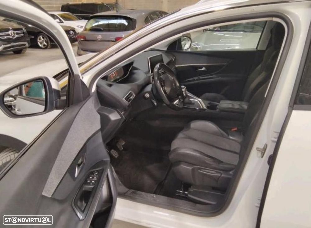 Peugeot 3008 - 4