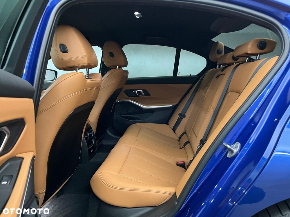 BMW Seria 3 320d xDrive mHEV M Sport sport - 30