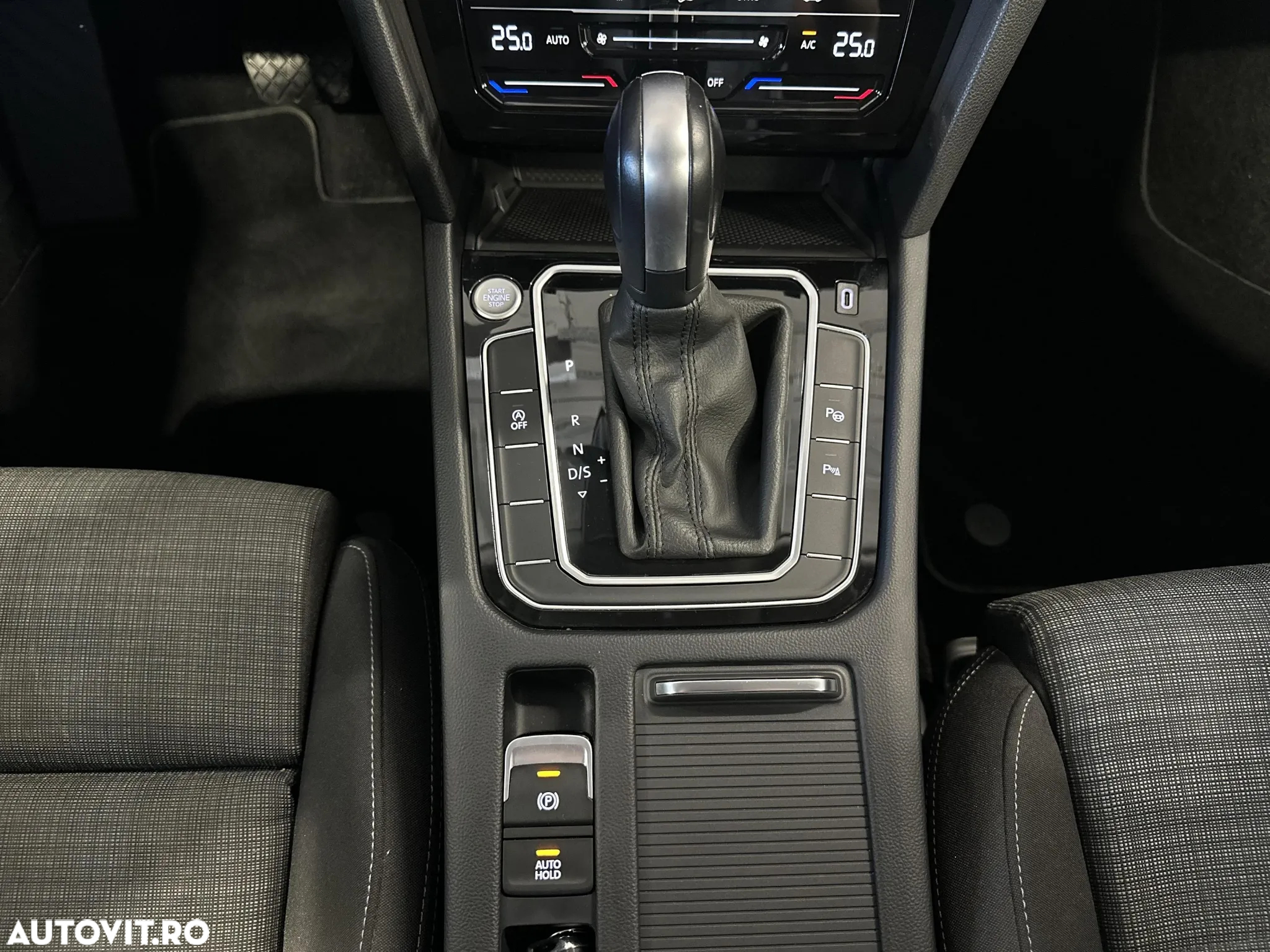 Volkswagen Passat - 18