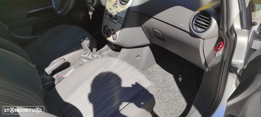 Opel Corsa 1.3 CDTi Enjoy - 3