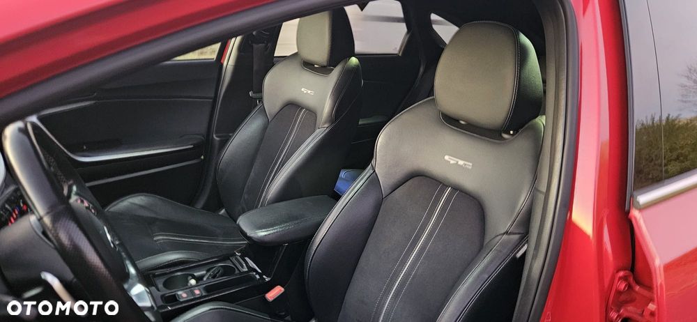 Kia ProCeed 1.4 T-GDI DCT7 OPF GT LINE - 28