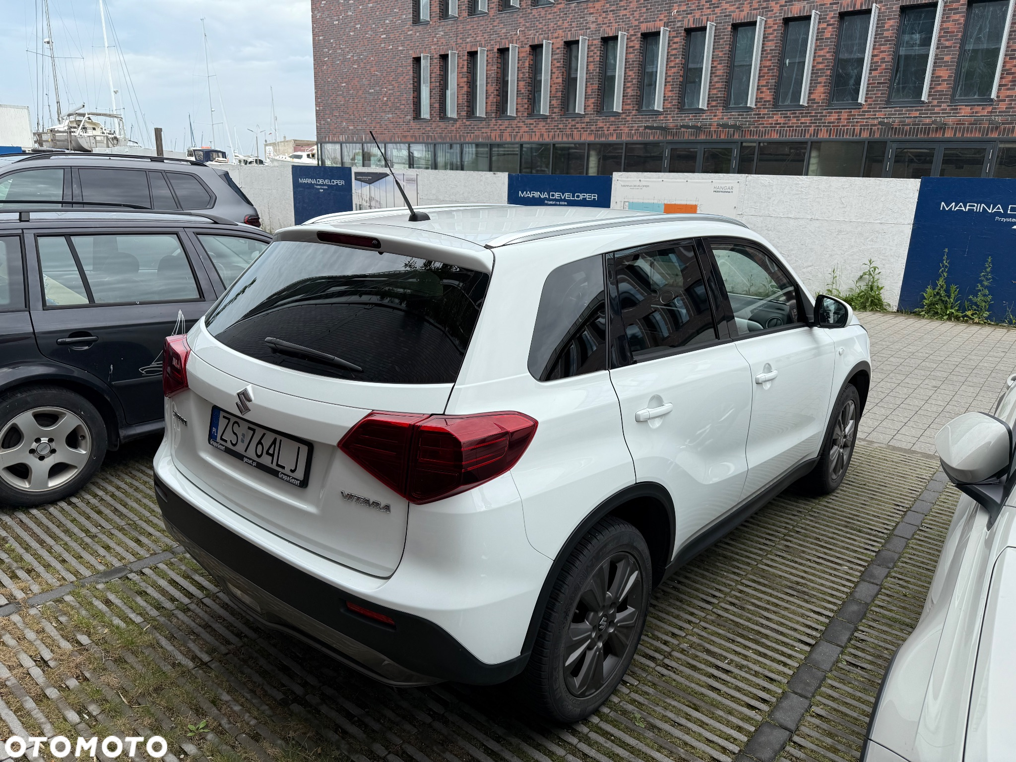 Suzuki Vitara 1.0 Boosterjet Premium 2WD - 24