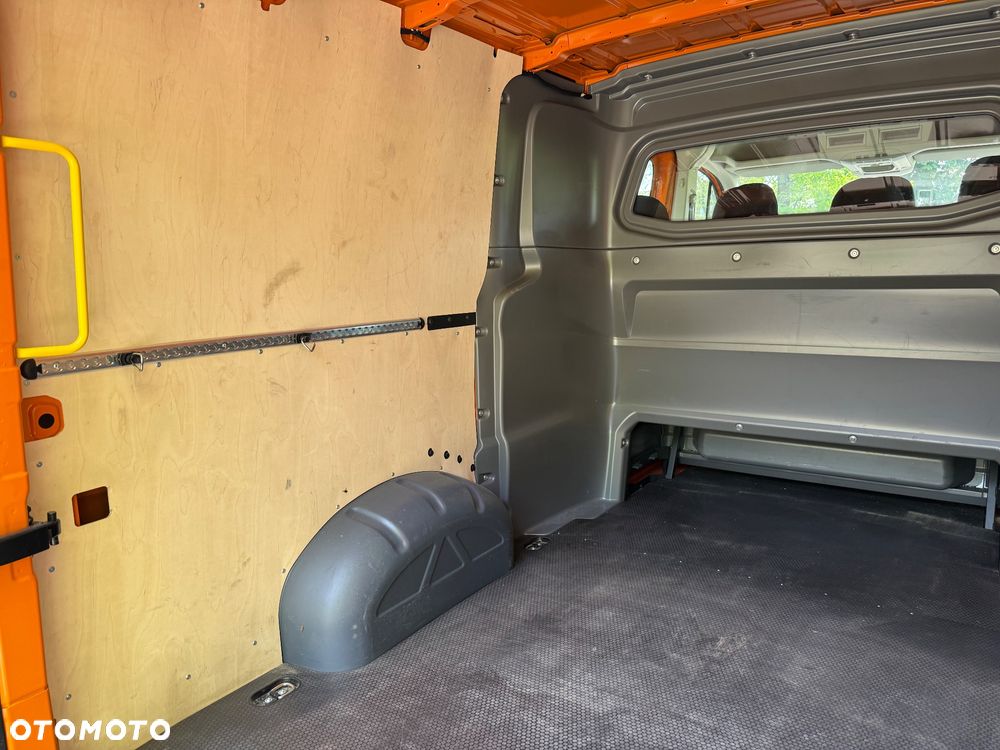 Volkswagen Crafter - 30