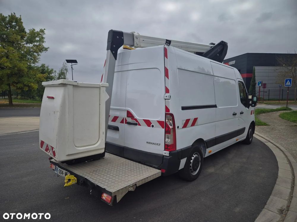 Renault Master / 58.000km / podnosnik koszowy / - 3