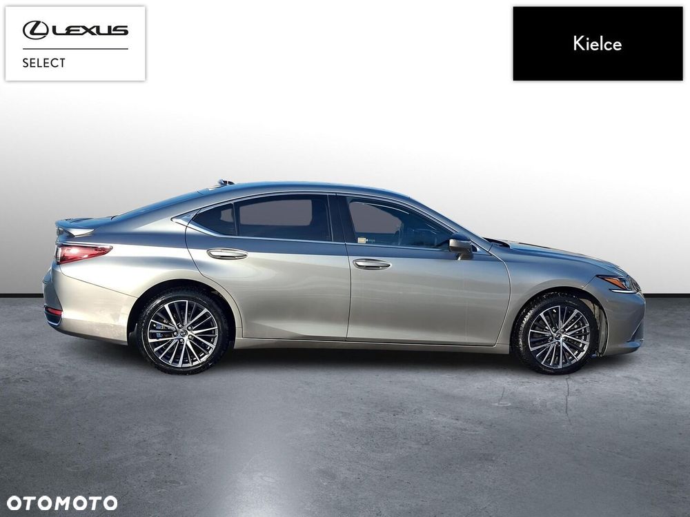 Lexus ES 300h Business Edition - 7