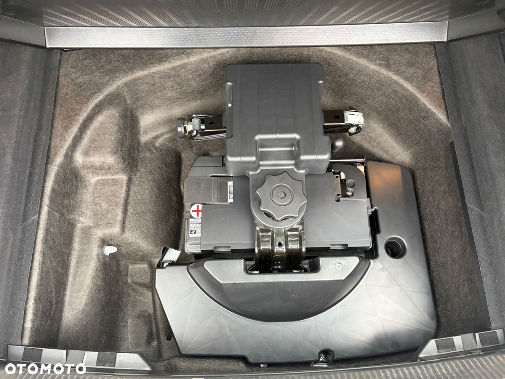 Audi A4 Avant 2.0 TDI DPF multitronic S line Sportpaket - 8