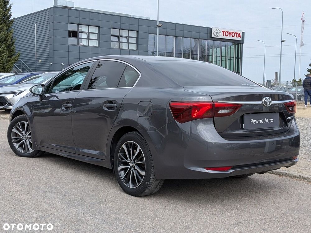 Toyota Avensis 2.0 D-4D Premium - 14