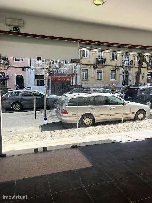 Loja  para arrendamento - Grande imagem: 2/17