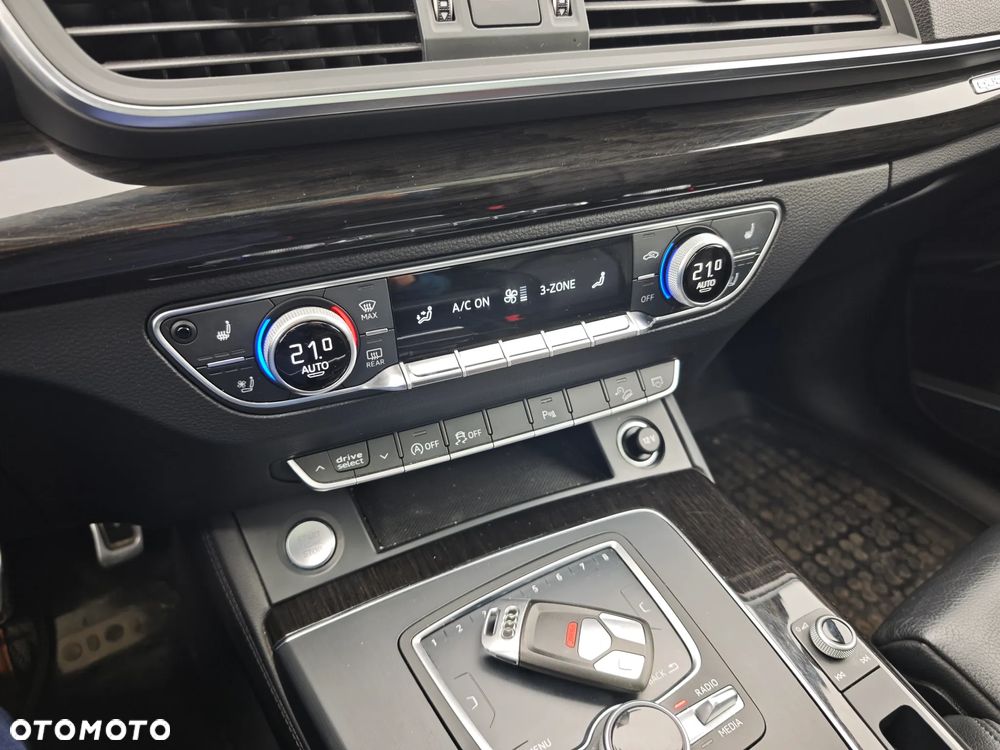Audi Q5 ver-2-0-tfsi-quattro-s-tronic-sport - 25