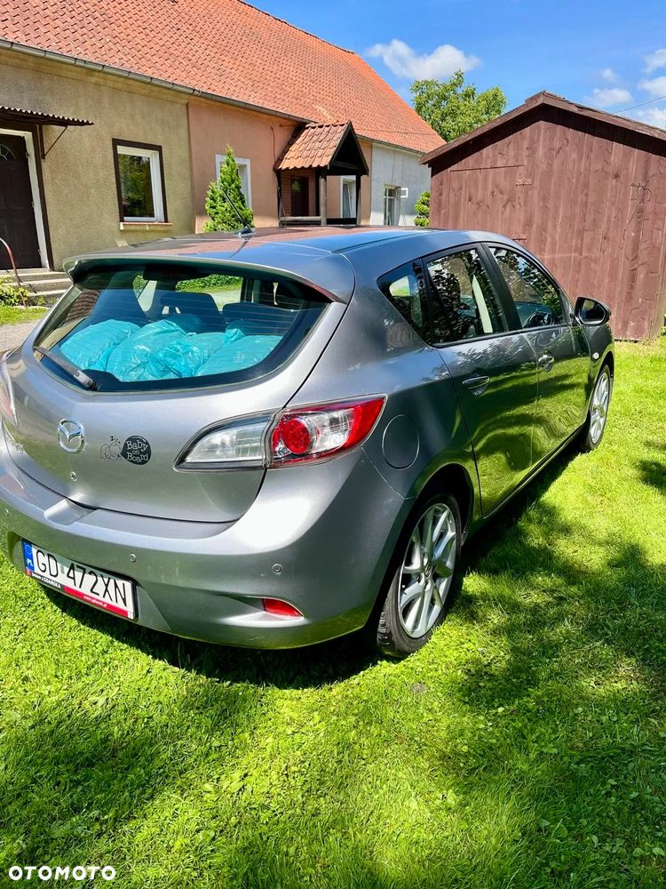 Mazda 3 1.6 Exclusive + - 22