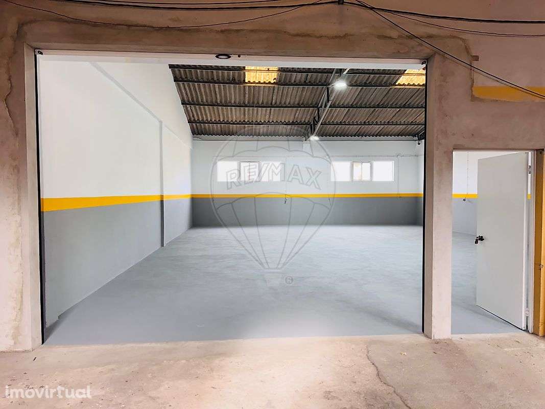 Armazém  para arrendamento - Grande imagem: 2/9