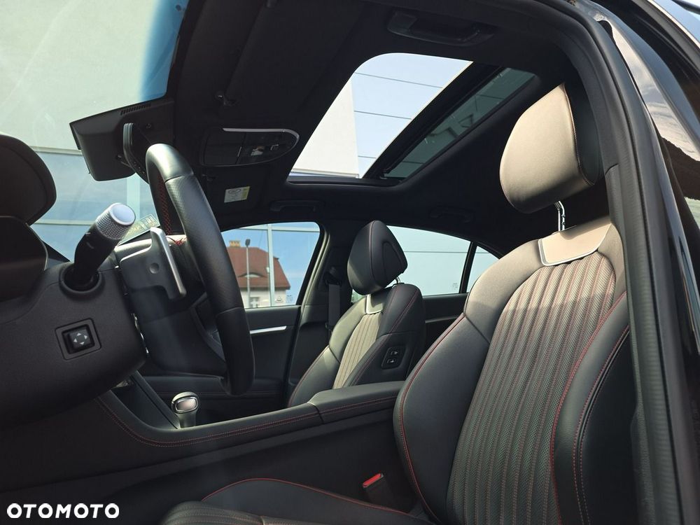 Genesis G70 - 26