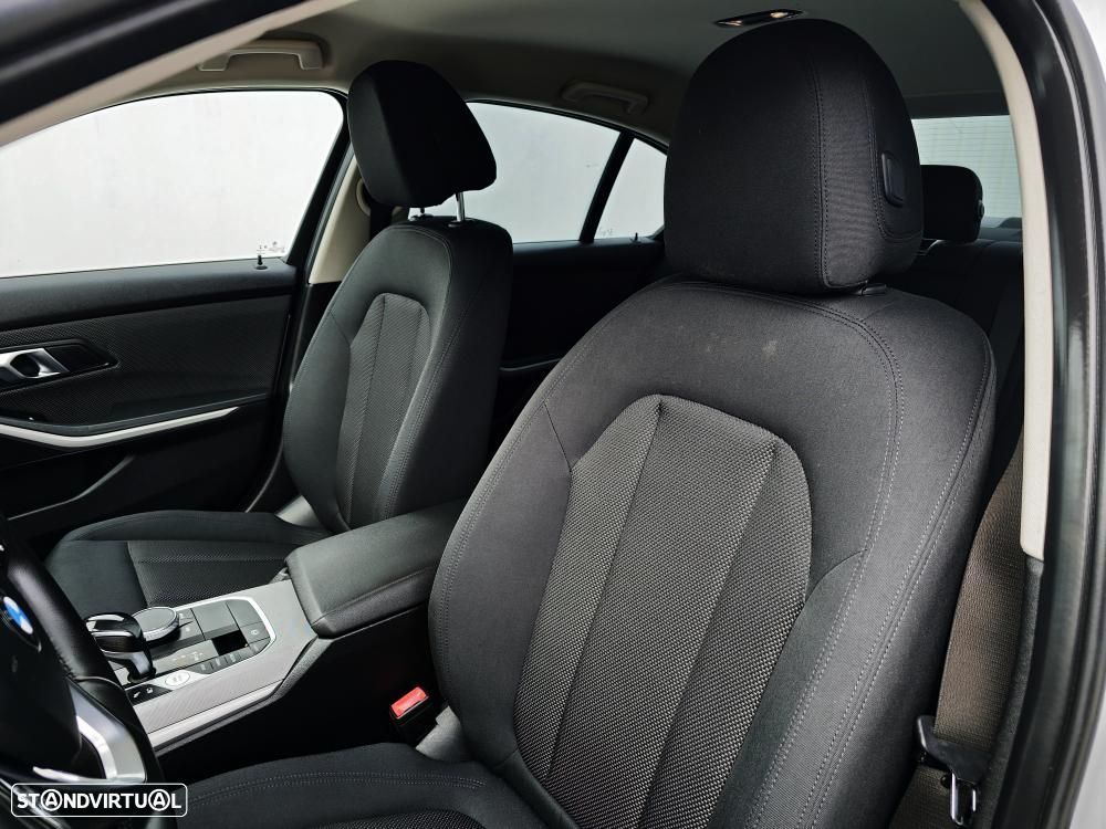 BMW 330 e Corporate Edition Auto - 14