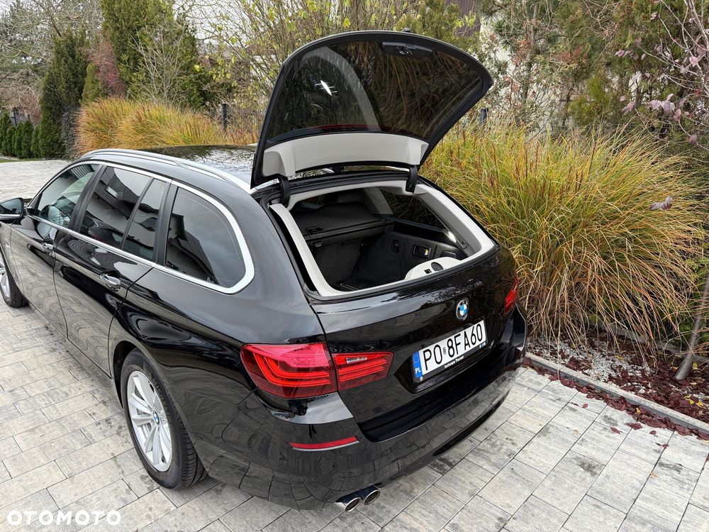 BMW Seria 5 525d xDrive - 21