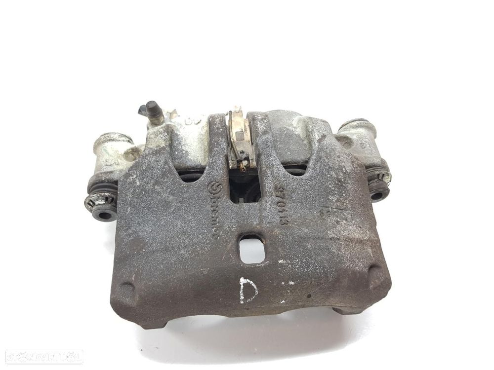 CALÍPER DE FREIO DIANTEIRO ESQUERDO NISSAN CABSTAR - 1