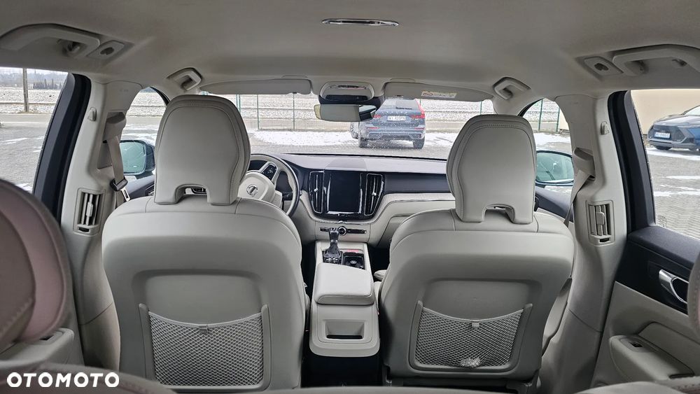 Volvo XC 60 D5 AWD Inscription - 9