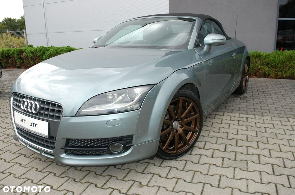 Audi TT Roadster - 12