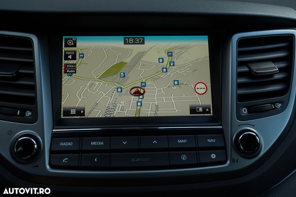 Hyundai Tucson 2.0 CRDI 4WD Automatik Premium - 17