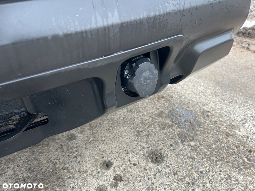 Nissan Pathfinder - 34