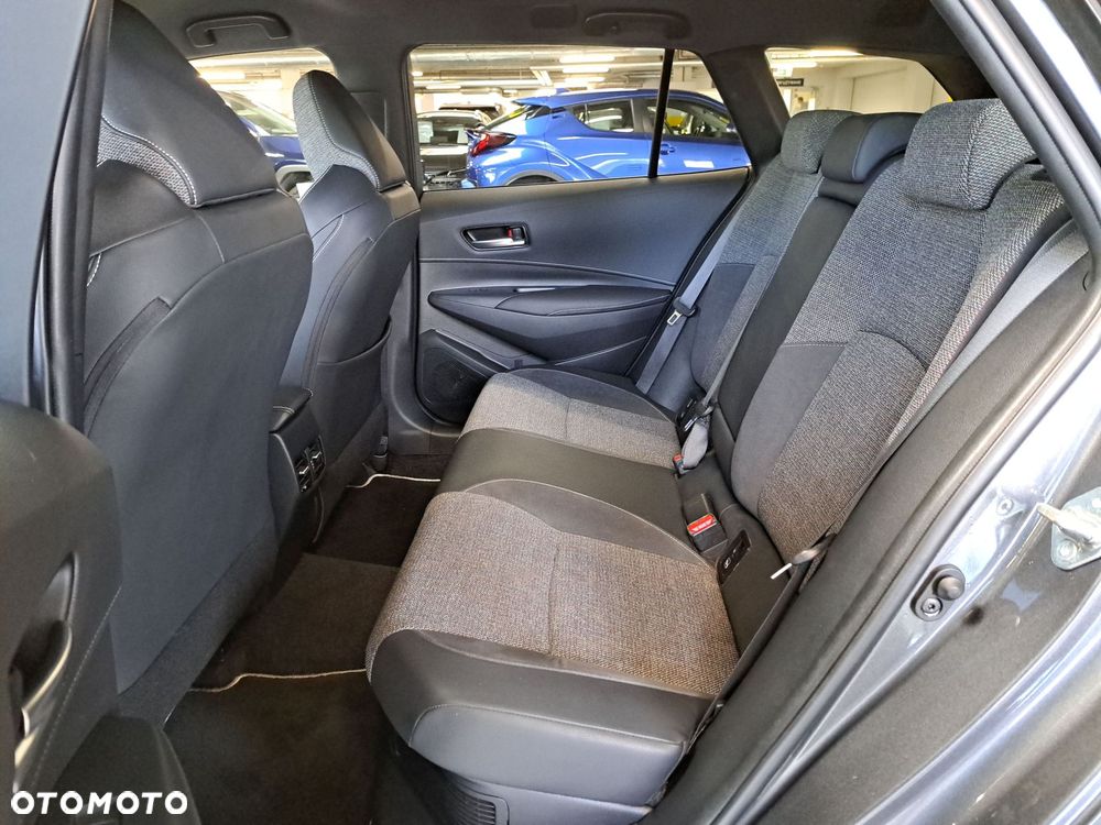 Toyota Corolla 1.8 Hybrid Style - 13