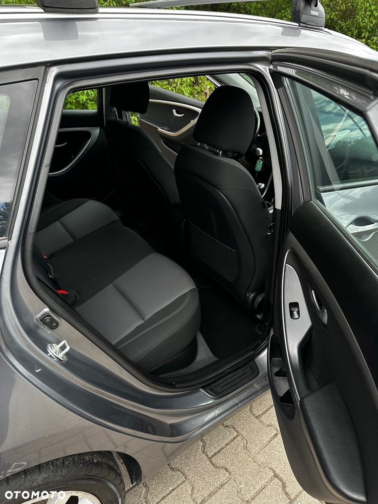 Hyundai i30 i30cw 1.4 CRDi Advantage - 37