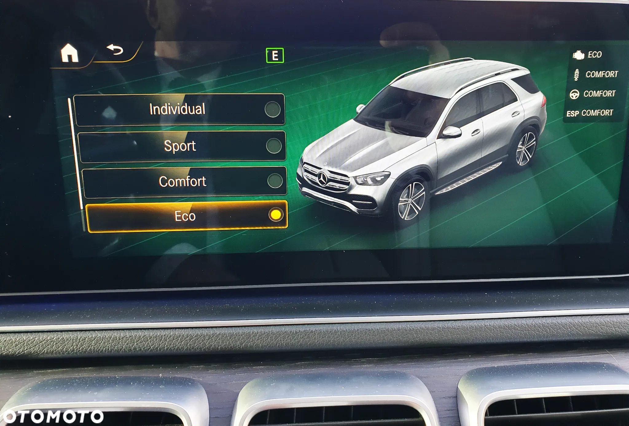 Mercedes-Benz GLE 350 d 4-Matic - 24