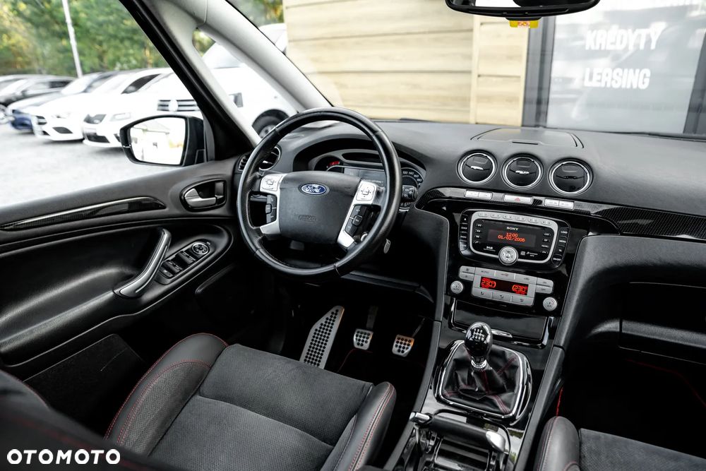 Ford S-Max 2.5 Titanium - 27