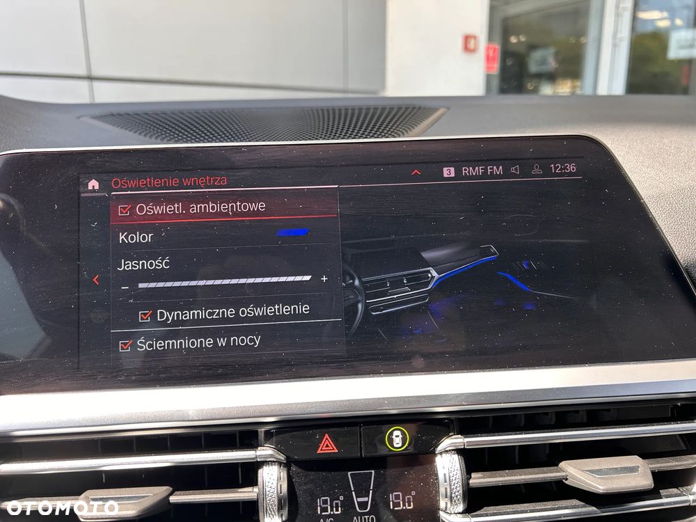BMW Seria 3 320d xDrive MHEV M Sport sport - 41