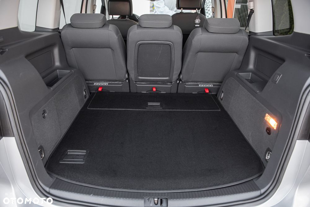 Volkswagen Touran 1.4 TSI Life - 30