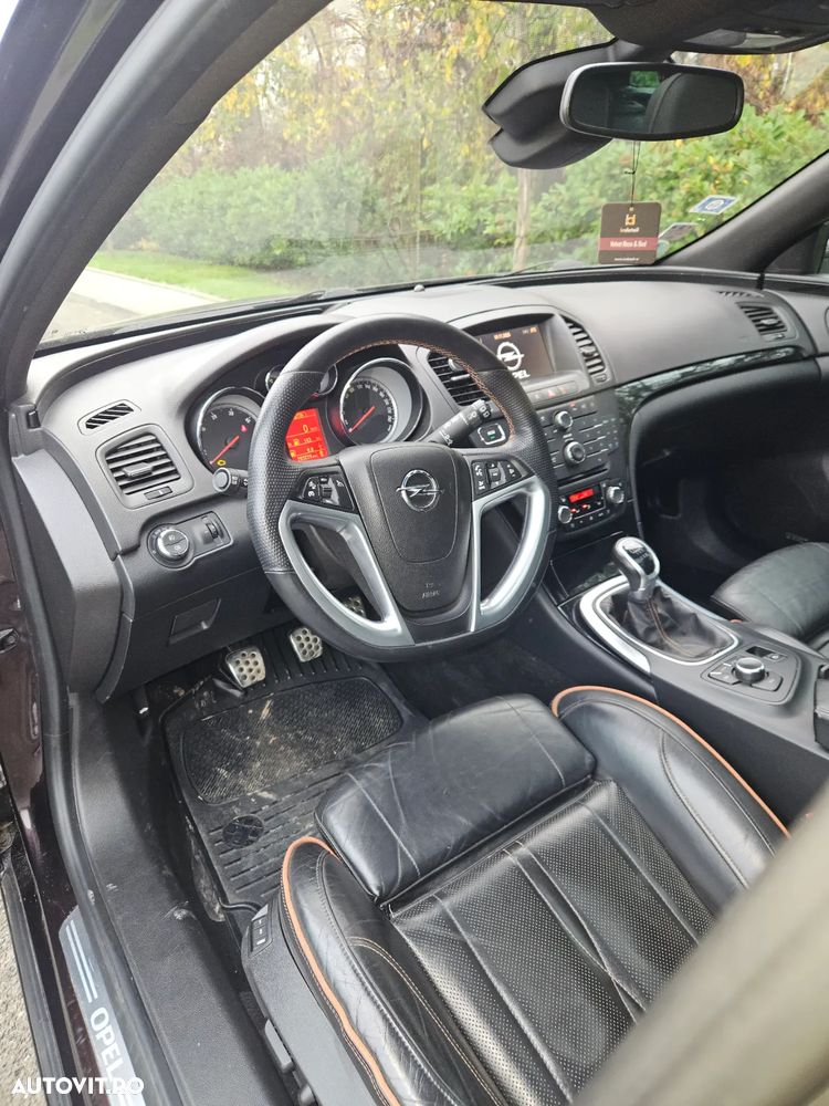 Opel Insignia 2.0 CDTI Sports Tourer 4x4 ecoFLEX St./St Active - 19