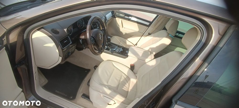 Volkswagen Touareg 3.0 V6 TDI Blue Motion DPF Automatik - 33