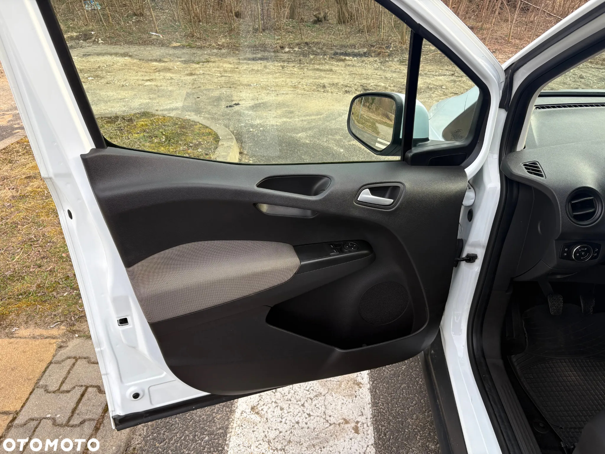 Ford Tourneo Courier 1.5 TDCi S&S Sport - 12