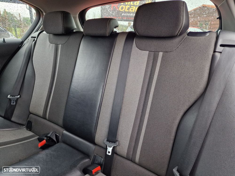 BMW 116 d Line Urban Auto - 14