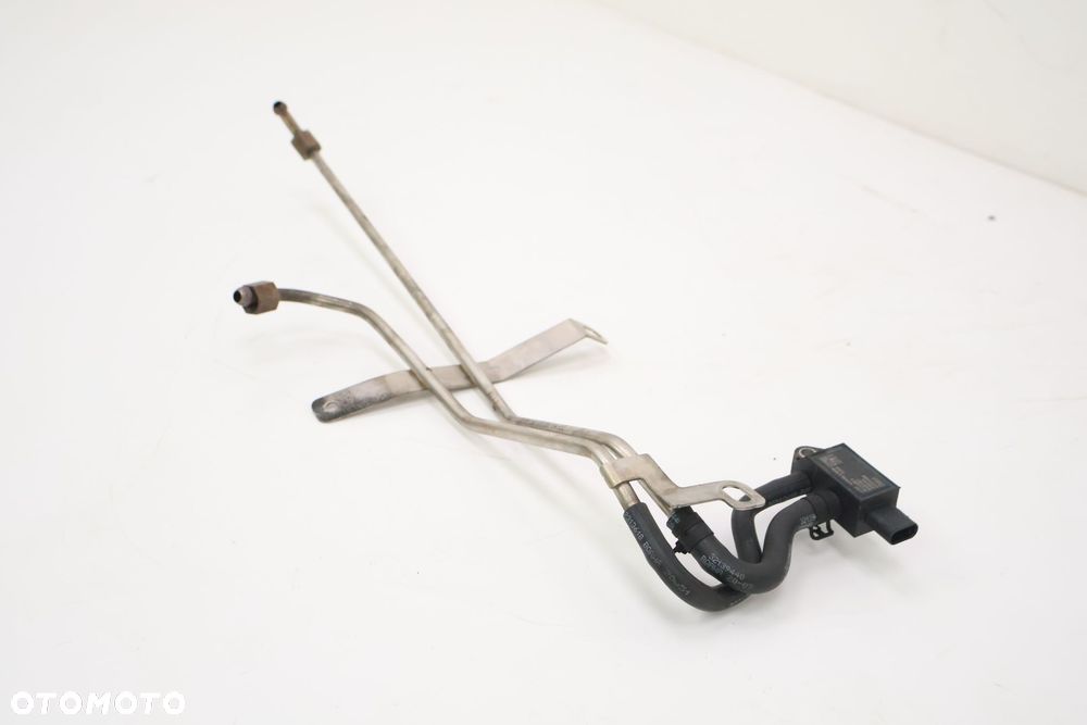 VOLVO XC60 II 2.0 B5 MHEV CZUJNIK CIŚNIENIA SPALIN PRZEWODY DPF 30668645 - 2