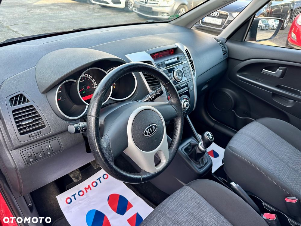 Kia Venga 1.4 CVVT Business Line - 13