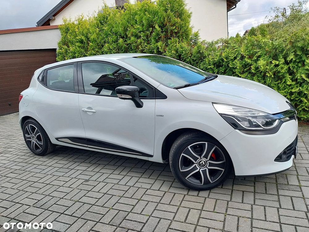 Renault Clio 1.2 16V 75 LIMITED - 22