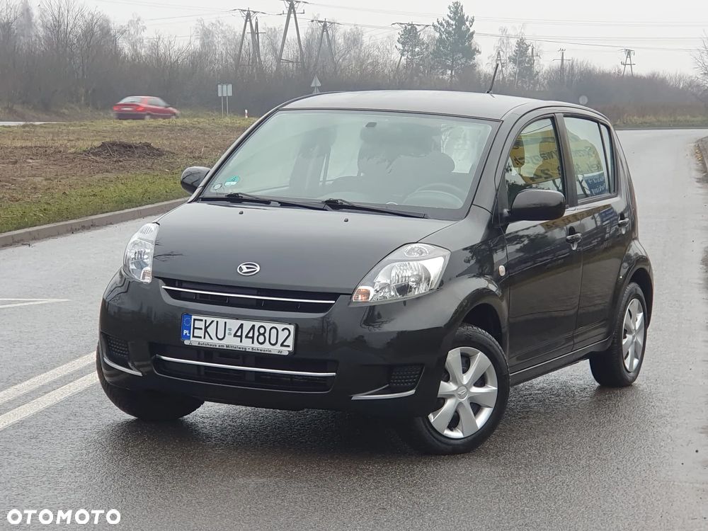 Daihatsu Sirion - 16