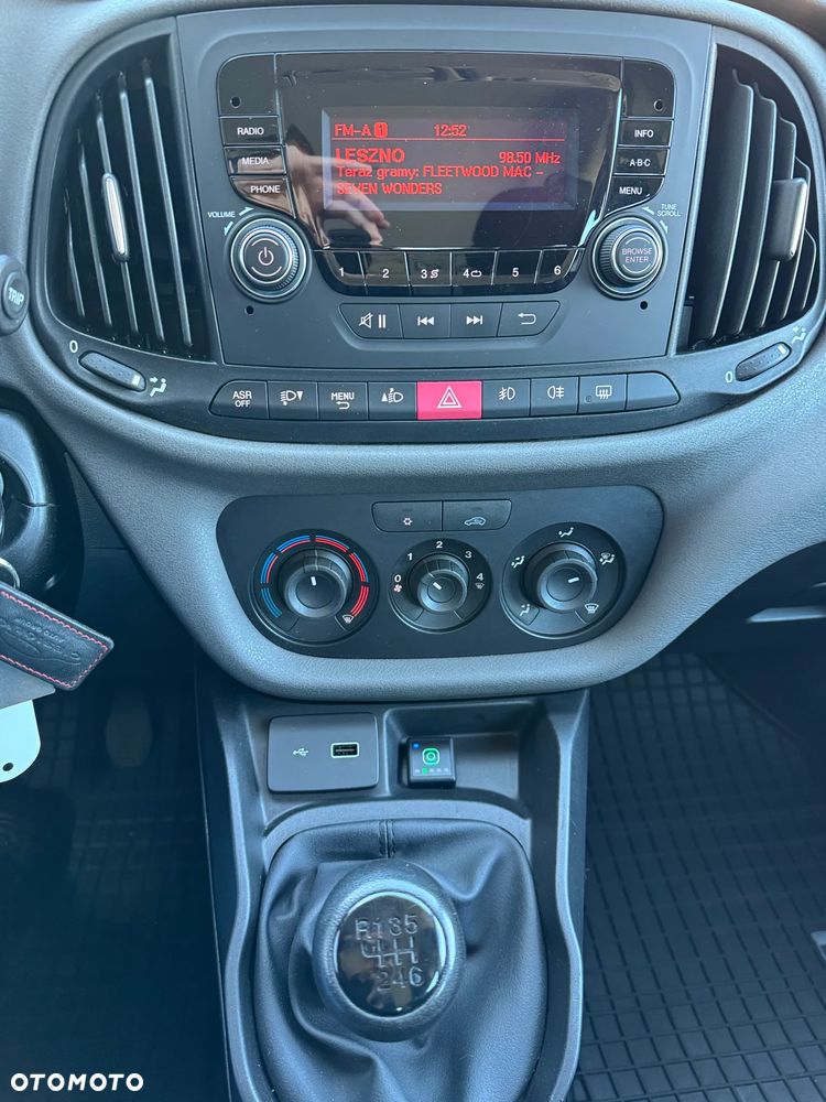Fiat Doblo 1.4 T-Jet 16V Easy - 21
