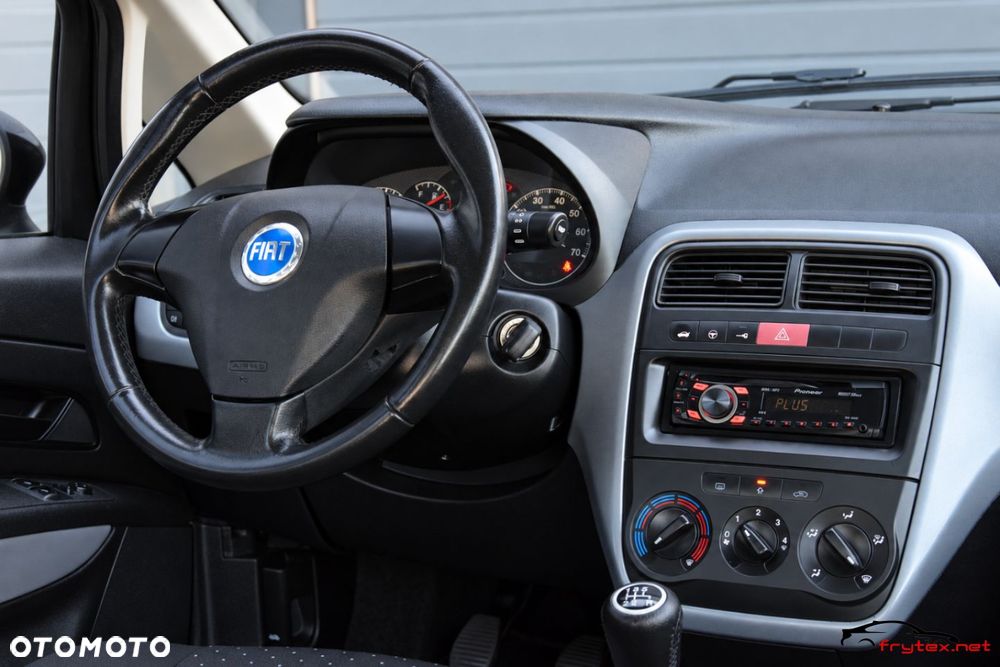 Fiat Grande Punto - 24