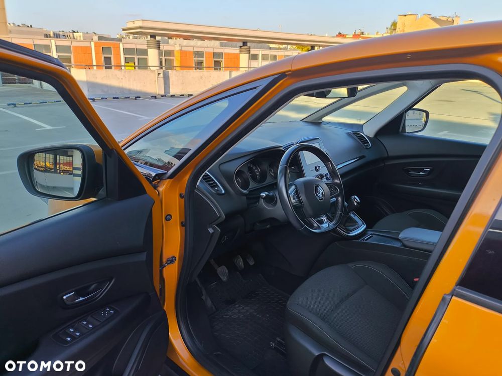 Renault Scenic - 10