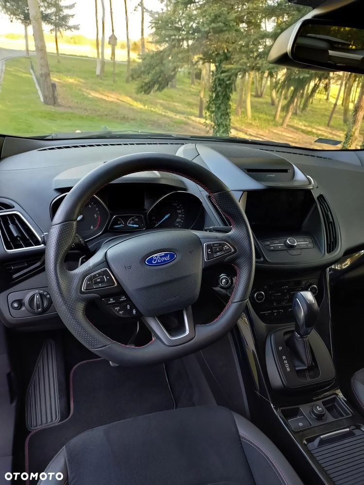 Ford Kuga 2.0 TDCi 4x4 ST-Line - 15