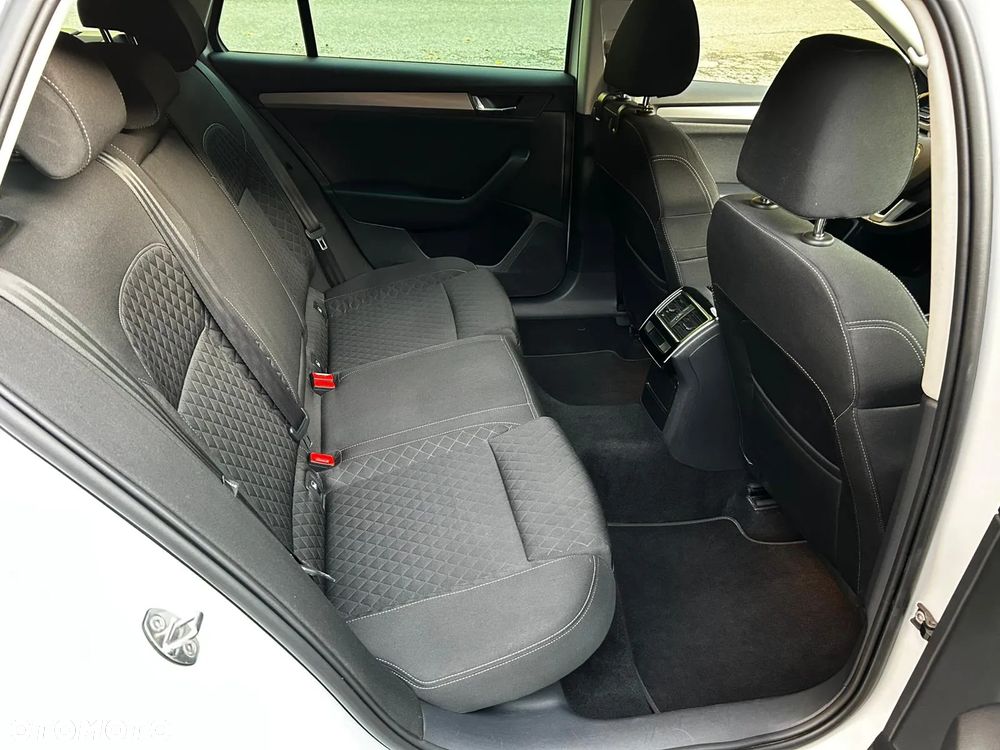 Skoda Superb 2.0 TDI 4x4 Style - 13